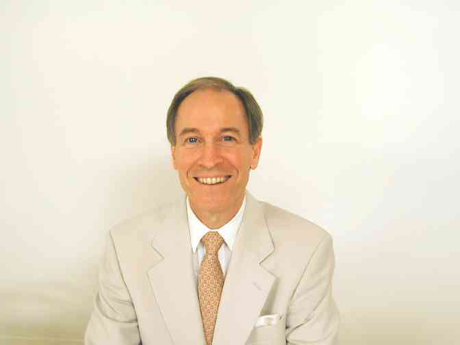 Dr Dillbeck.jpg - Dr Michael Dillbeck is a Trustee and International Research Professor at Maharishi University of Management, and a widely published researcher on the physiological, cognitive, and sociological effects of the Transcendental Meditation technique.